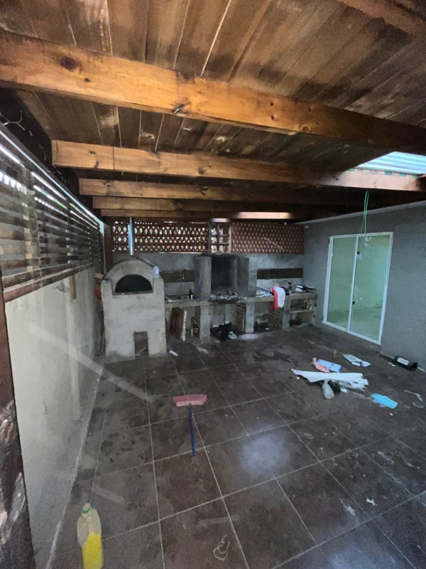 Calle Lucca, Villa Vista Sur