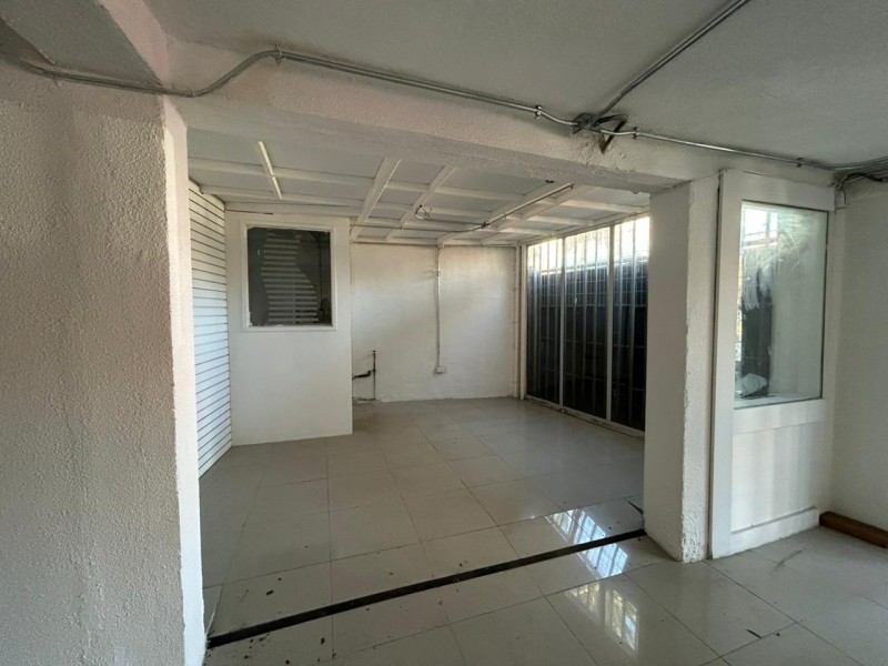 Amplia Oficina Comercial en el Centro de Valparaiso