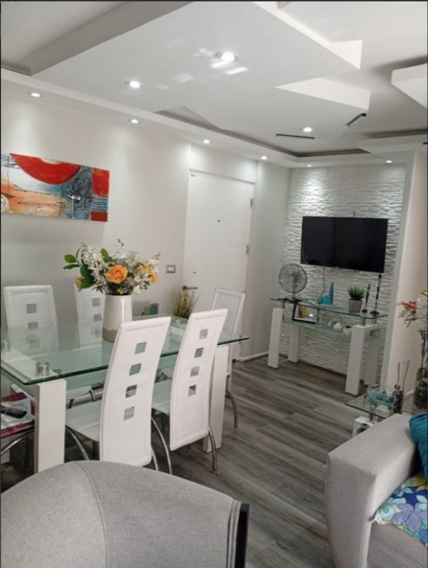 Departamento en Venta 2D 1B 1Est Independencia
