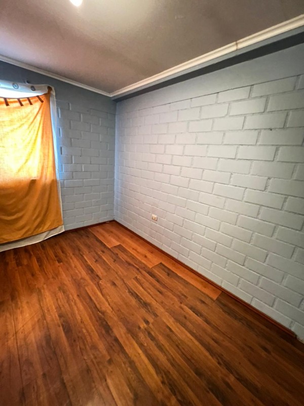 en Arriendo Casa de 2 Pisos Ubicado en Fernando Debesa.