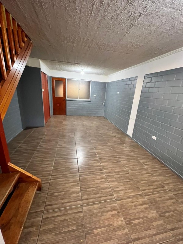 en Arriendo Casa de 2 Pisos Ubicado en Fernando Debesa.