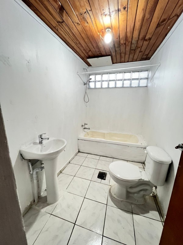 en Venta Casa Ubicada en el Centro de Rgua Calle Caceres