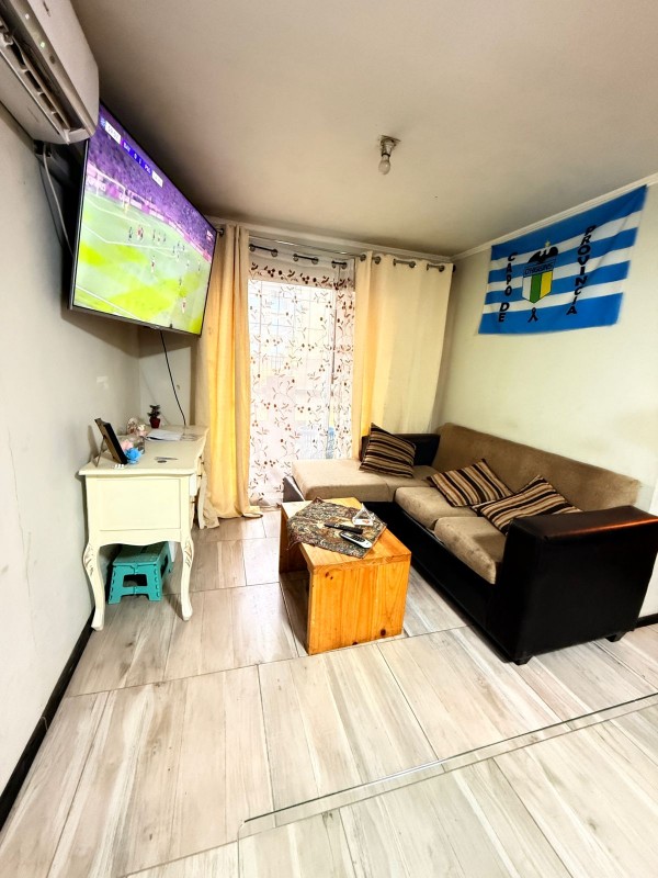 Venta, Depto 1 Piso Ubicado en Villa los Acacios Rgua