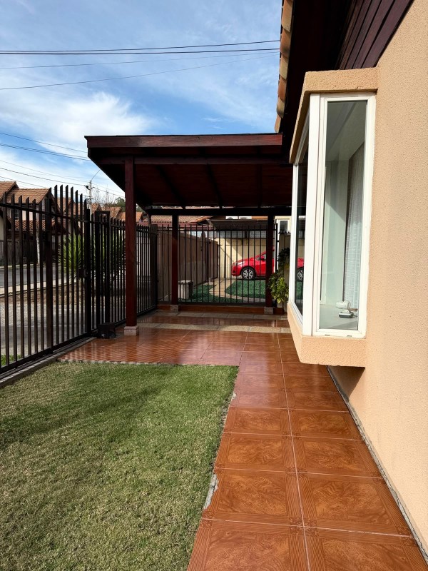 en Venta Casa Ubicada en Barrio Bosque Andino, Machalí.