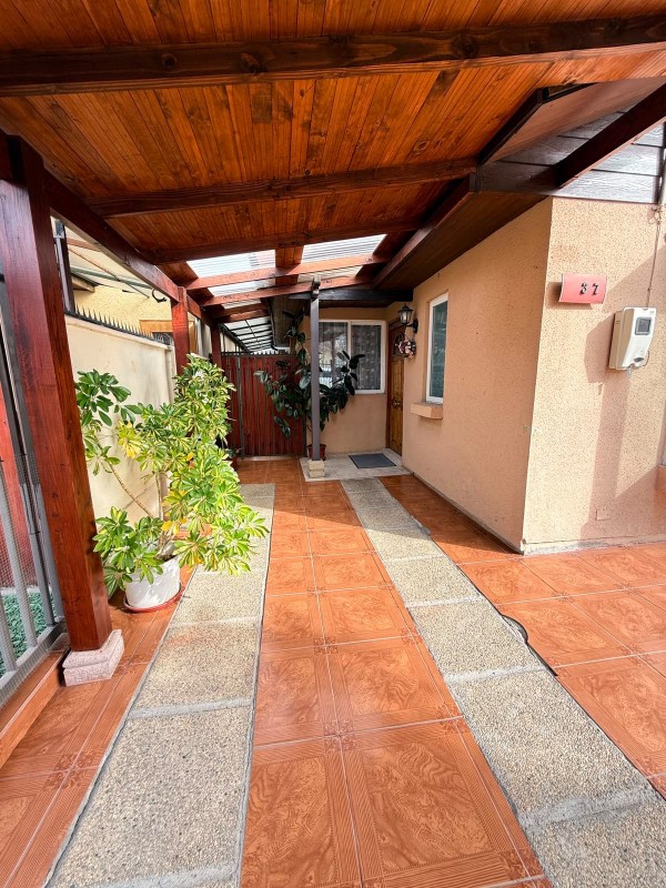 en Venta Casa Ubicada en Barrio Bosque Andino, Machalí.