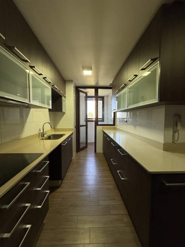 Arrendamos Departamento en Edificio Hacienda la Esmeralda