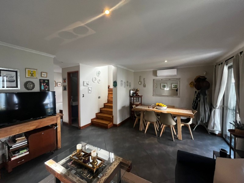Vendemos Excelente Casa en Hacienda la Esmeralda, Talca