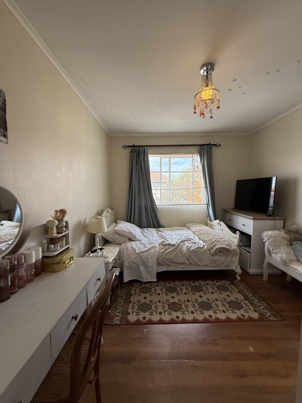 Vendemos Excelente Casa en Parque del Sol, Talca