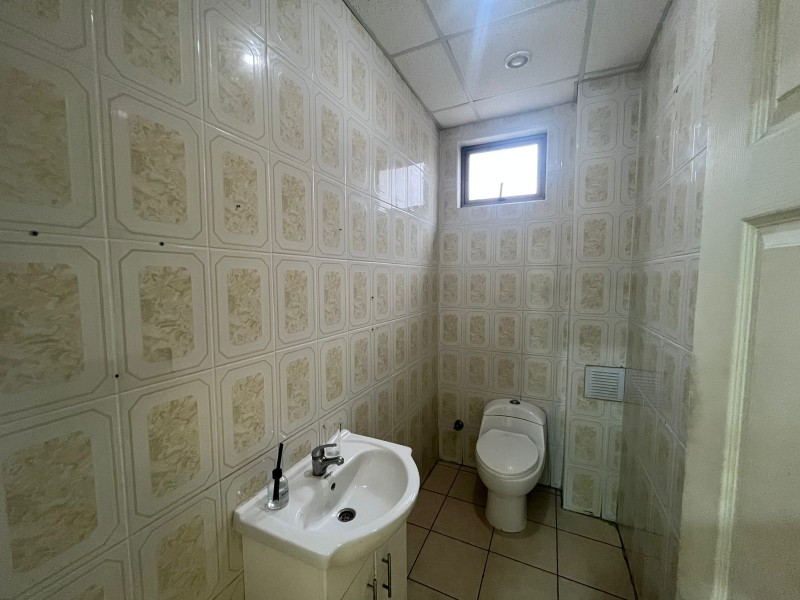 Vendemos Excelente Local Comercial en el Centro de Talca