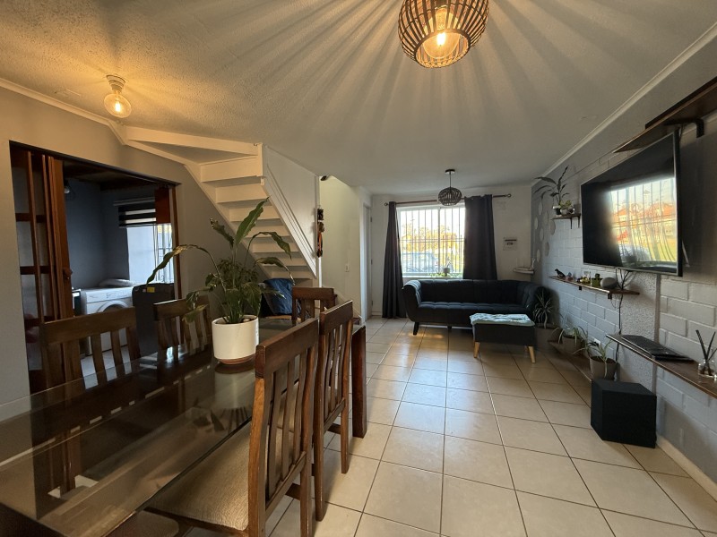 Vendemos Excelente Casa Camino Puertas Negras, Talca