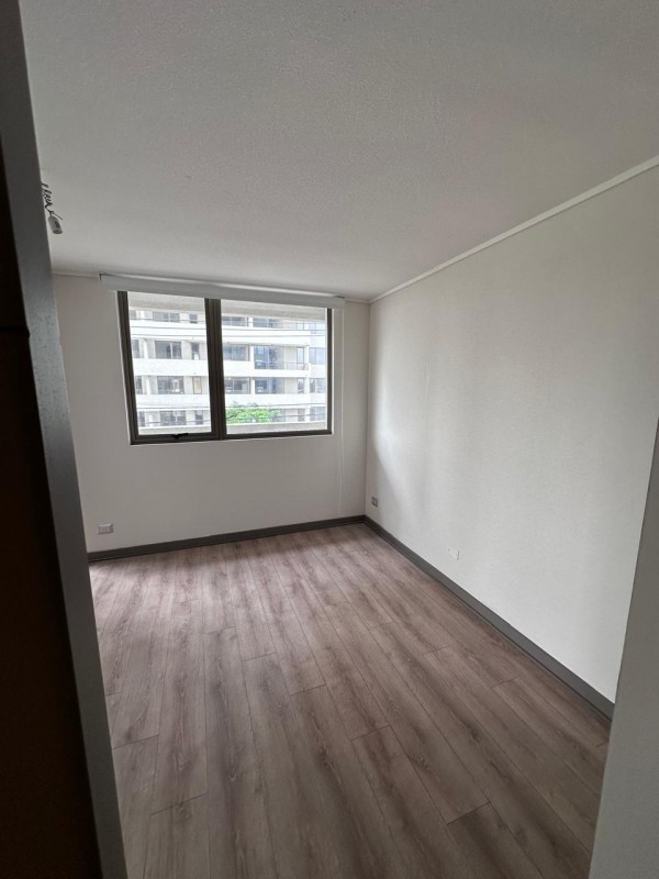 Venta de Hermoso Departamento la Cisterna