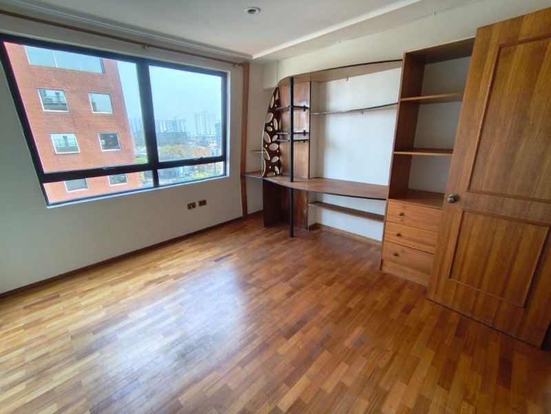 Vende Impecable Depto. en Sector Poniente de Viña del Mar