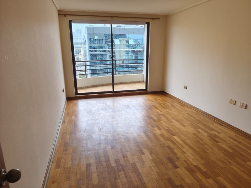 Vende Impecable Depto. en Sector Poniente de Viña del Mar
