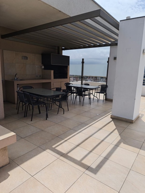 Vende Depto.edificio Miramar Viña del Mar