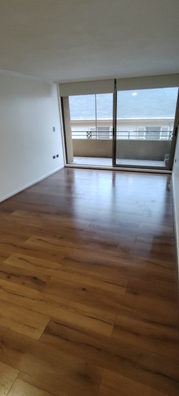 Vende Depto.plan de Viña Plaza Vergara
