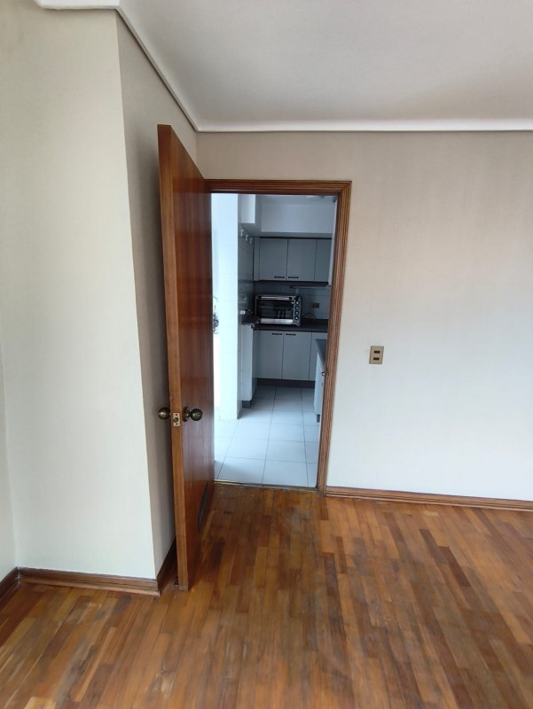 Vende Impecable Depto. en Sector Poniente de Viña del Mar