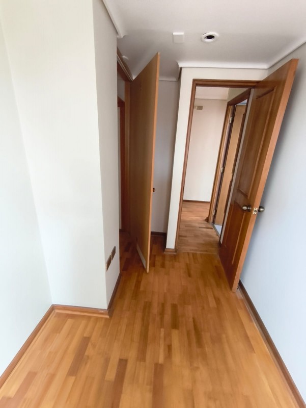 Vende Impecable Depto. en Sector Poniente de Viña del Mar