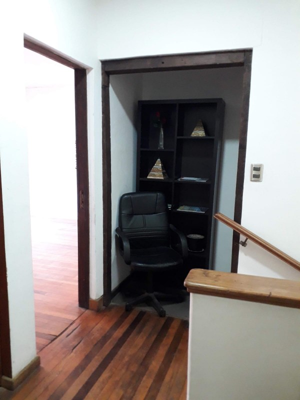Arriendo de Oficina 10 1/2 Norte Esquina Libertad en Viña de