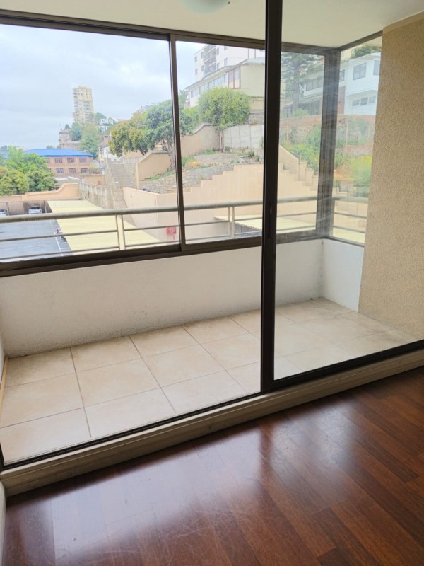 Vende Depto.edificio Miramar Viña del Mar