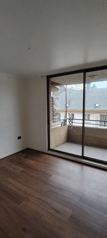 Vende Depto.plan de Viña Plaza Vergara