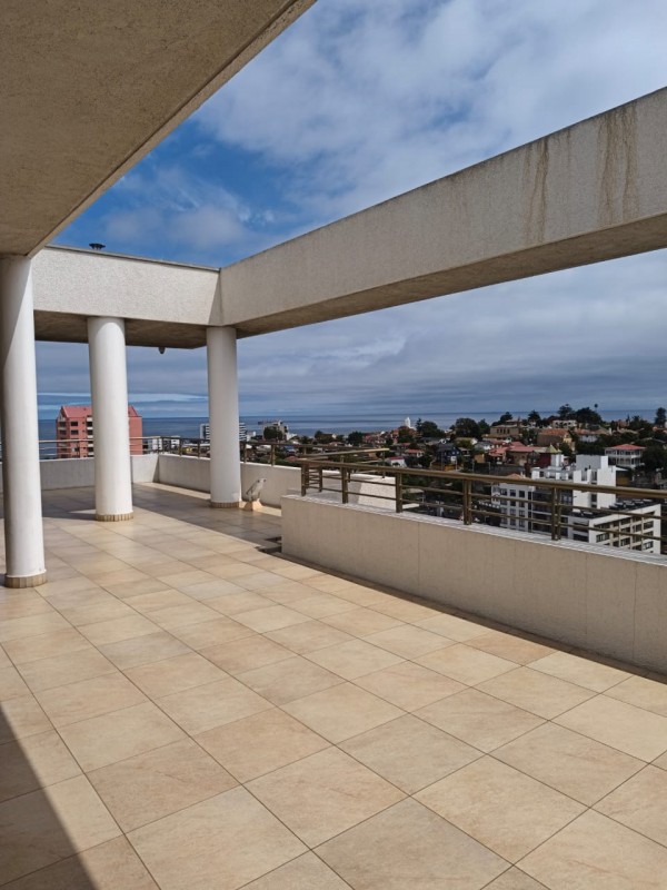 Vende Depto.edificio Miramar Viña del Mar