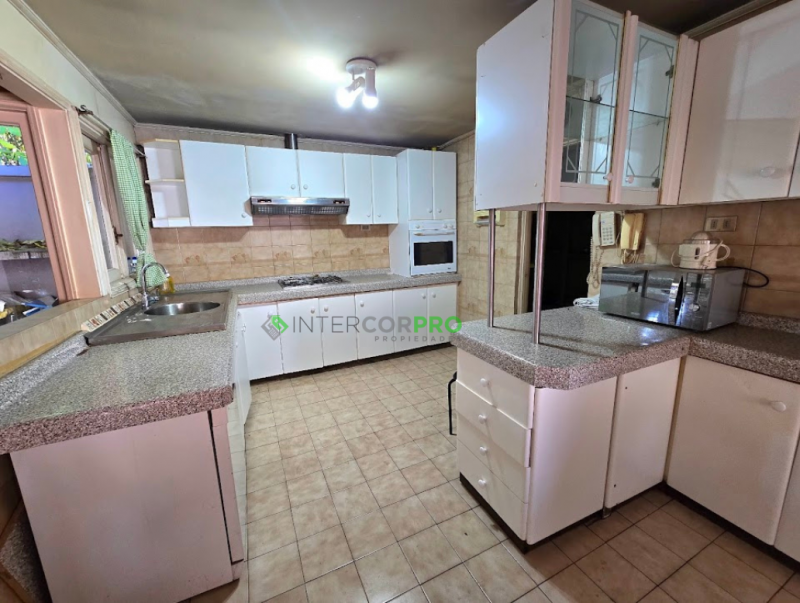Se Vende Casa en Sector Avenida España, Curicó