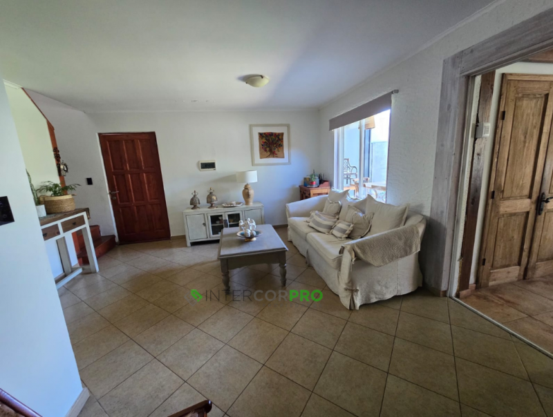 Se Vende Casa en Sector Valle el Boldo, Curicó