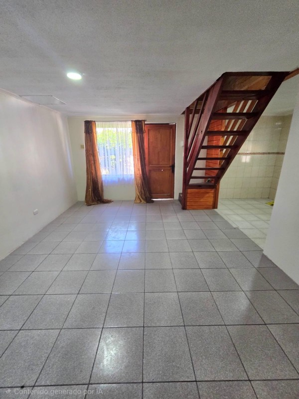 Se Arrienda Casa en Sector Bombero Garrido, Curicó