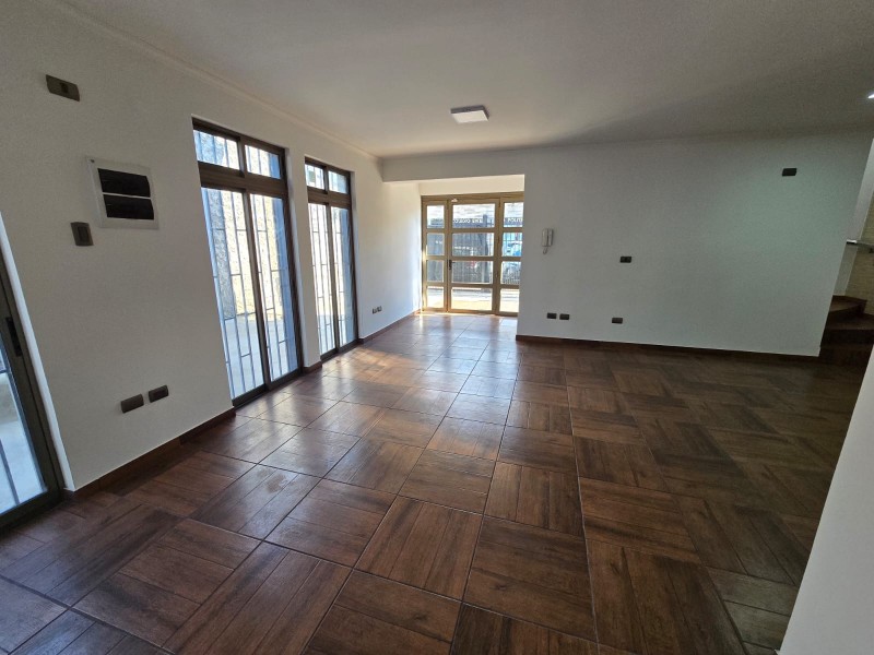 Se Arrienda Propiedad Comercial en Calle Chacabuco, Curicó