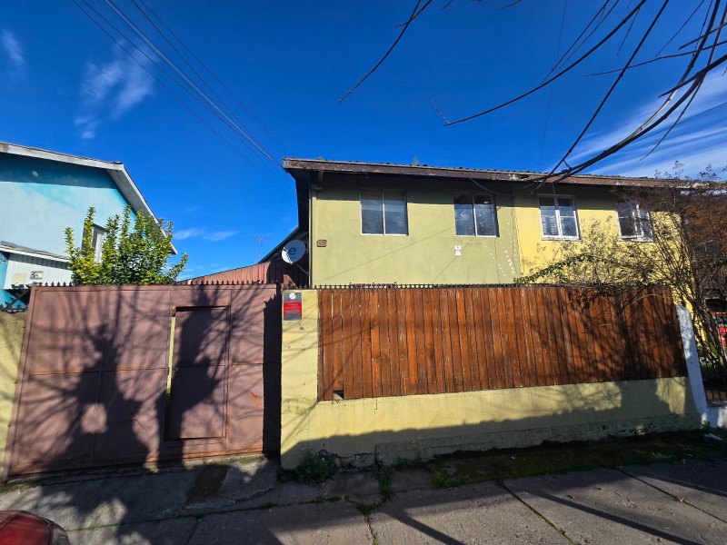 Se Vende Casa en Calle San José, Esquina Peña, Curicó