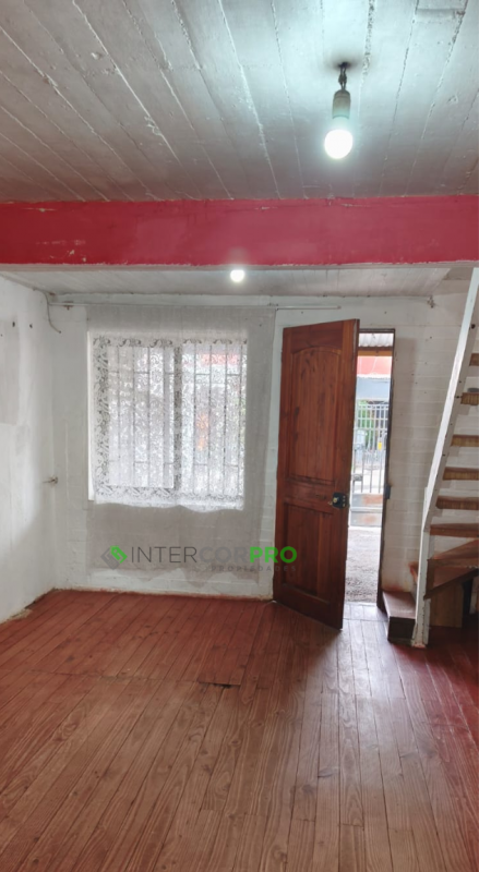 Se Vende Casa en Población Esperanza, Comuna de Teno, Curicó