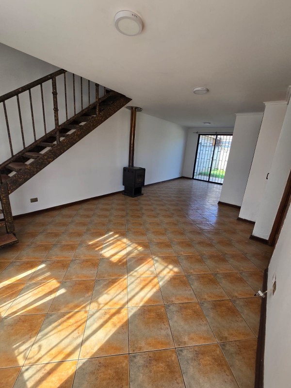 Se Vende Casa en Villa Parque Rauquén, Curicó