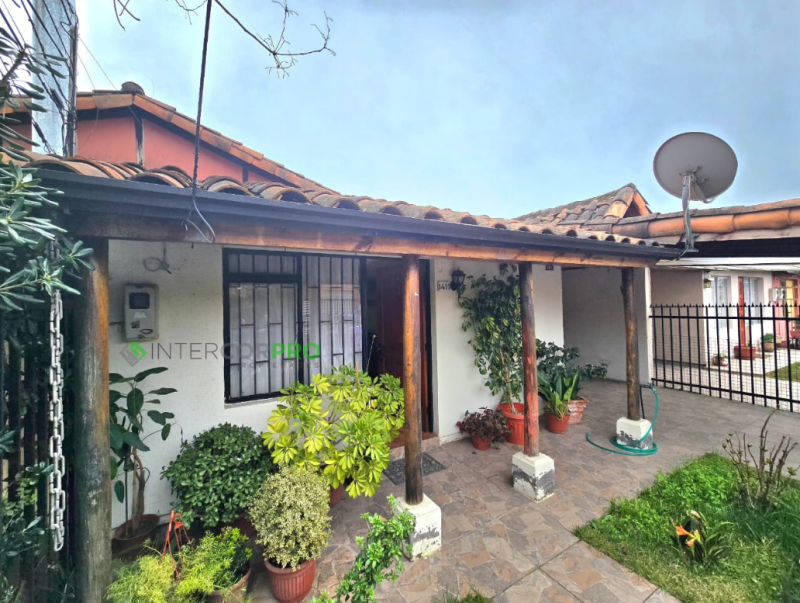 Se Arrienda Casa en Villa Apumanque, Curicó