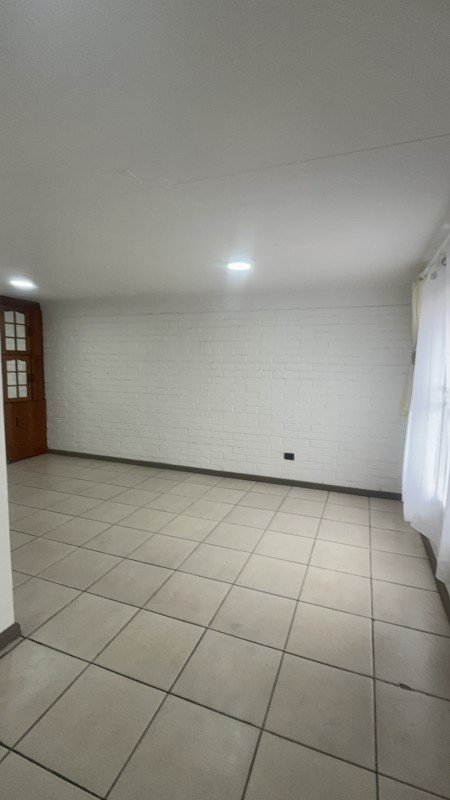 Se Arrienda – Casa en Prados del Valle