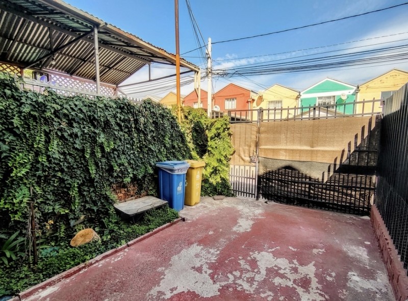 Oportunidad en Colina: Casa en Arriendo | Valle Verde | $400