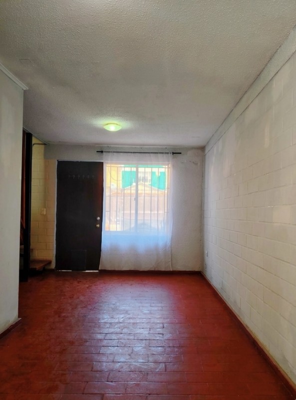Oportunidad en Colina: Casa en Arriendo | Valle Verde | $400