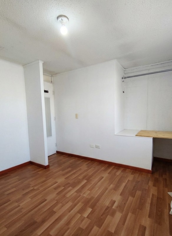 Oportunidad en Colina: Casa en Arriendo | Valle Verde | $400