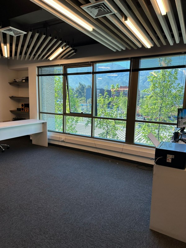 Venta Oficina Vitacura Tabancura | 2 Privados+2B+2 Estac