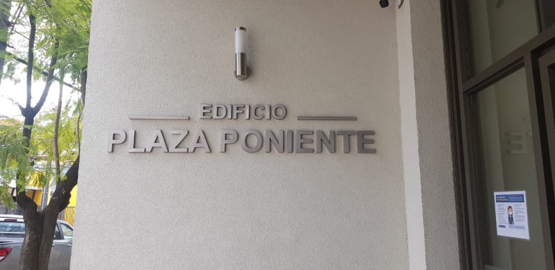 Arriendo Oficina Edificio Plaza Poniente