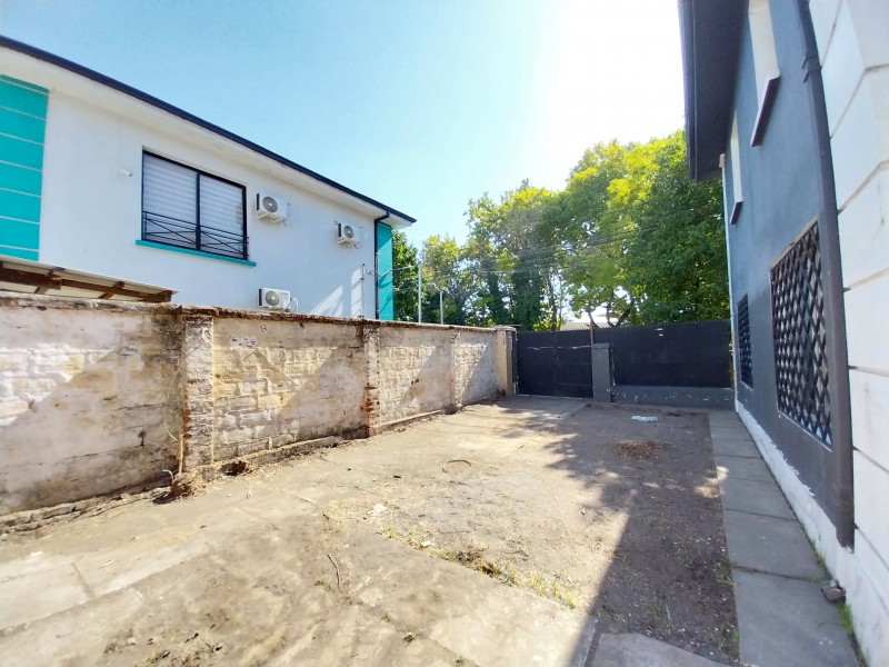 Arriendo Casa Con Fines Comerciales