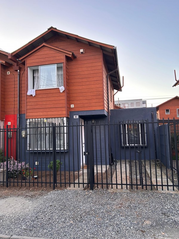 Fotografía de Villa Poeta Max Jara.
