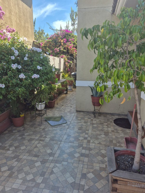 Vende, Linda Casa en el Mejor Barrio de Nos, San Bernardo