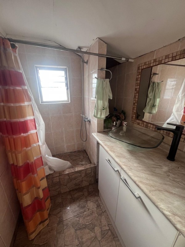 Se Vende Casa en un Muy Buen Sector!!!