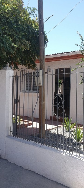 Se Vende Casa Remodelada en un Buen Sector!!!