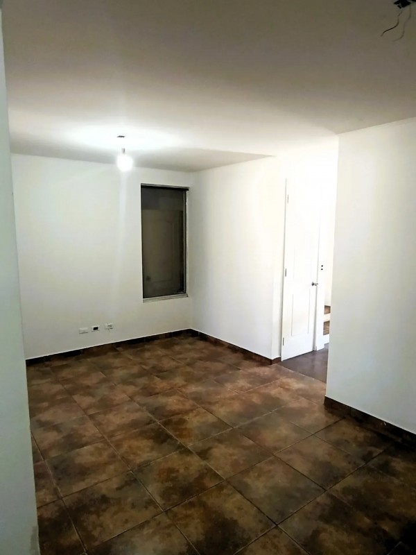 Se Vende Amplia Casa en Santa Filomena de Nos
