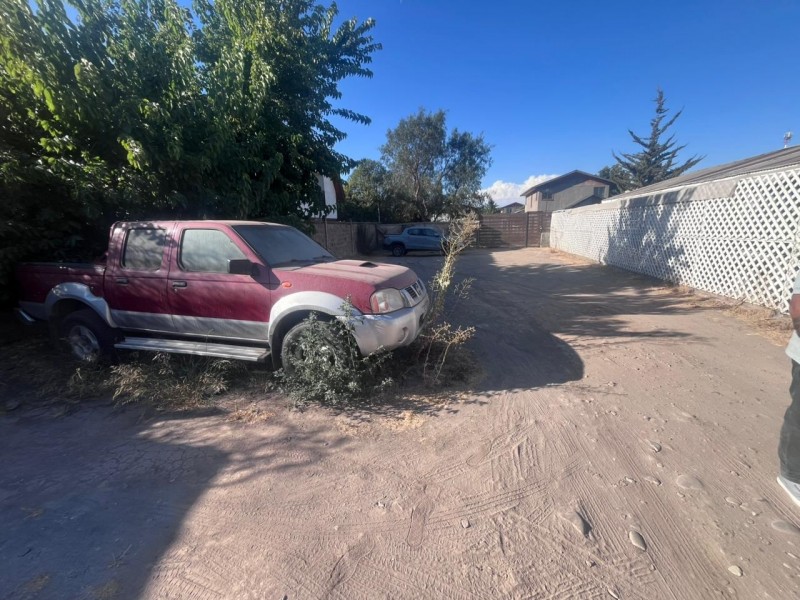 Se Vende Amplio Terreno Con Dos Casas