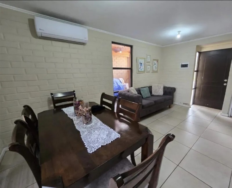 Venta de Casa en Condominio