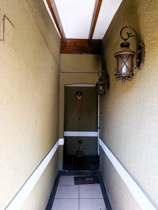 Se Vende Amplia Casa en Santa Filomena de Nos