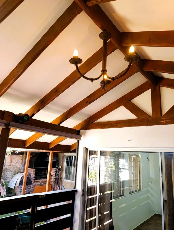 Se Vende Amplia Casa en Santa Filomena de Nos