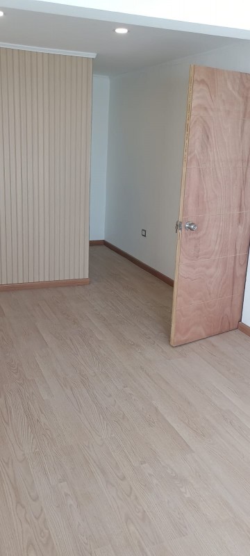 Se Vende Casa Remodelada en un Buen Sector!!!